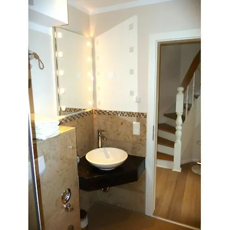 Holiday Apartment With 0 Bedrooms Nyaraló Zingst
